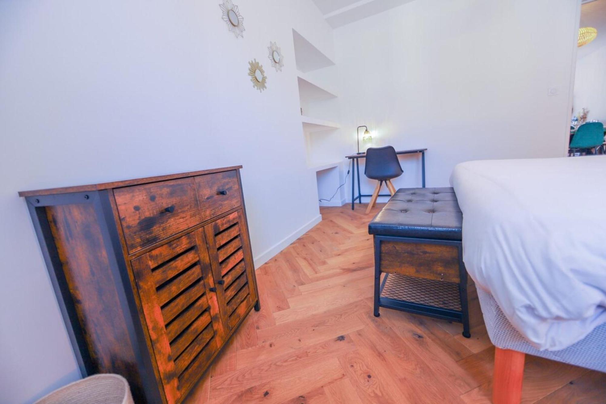 Cozy Along The River - Downtown & Terrace - 4 อานซี ภายนอก รูปภาพ