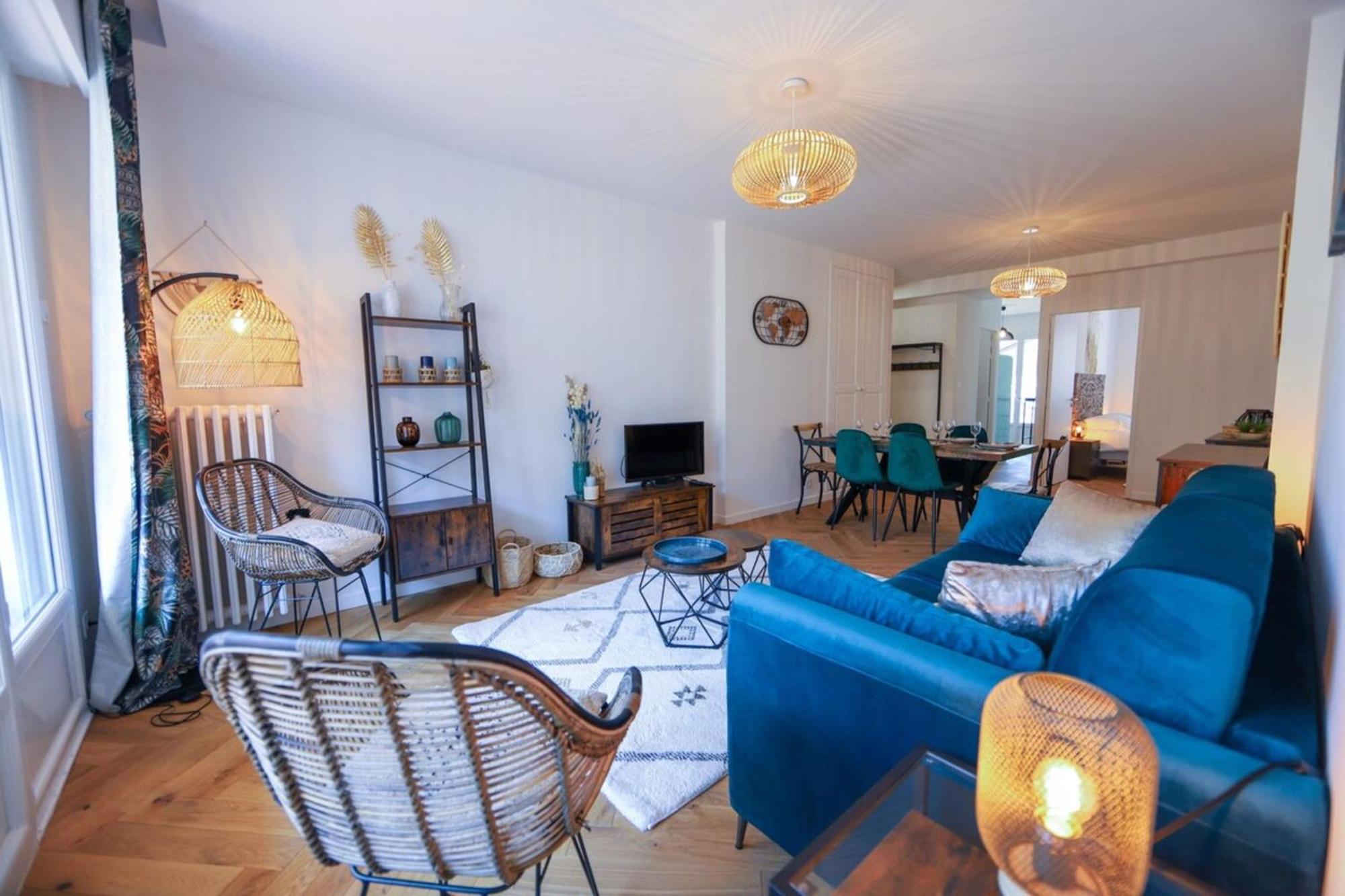 Cozy Along The River - Downtown & Terrace - 4 อานซี ภายนอก รูปภาพ